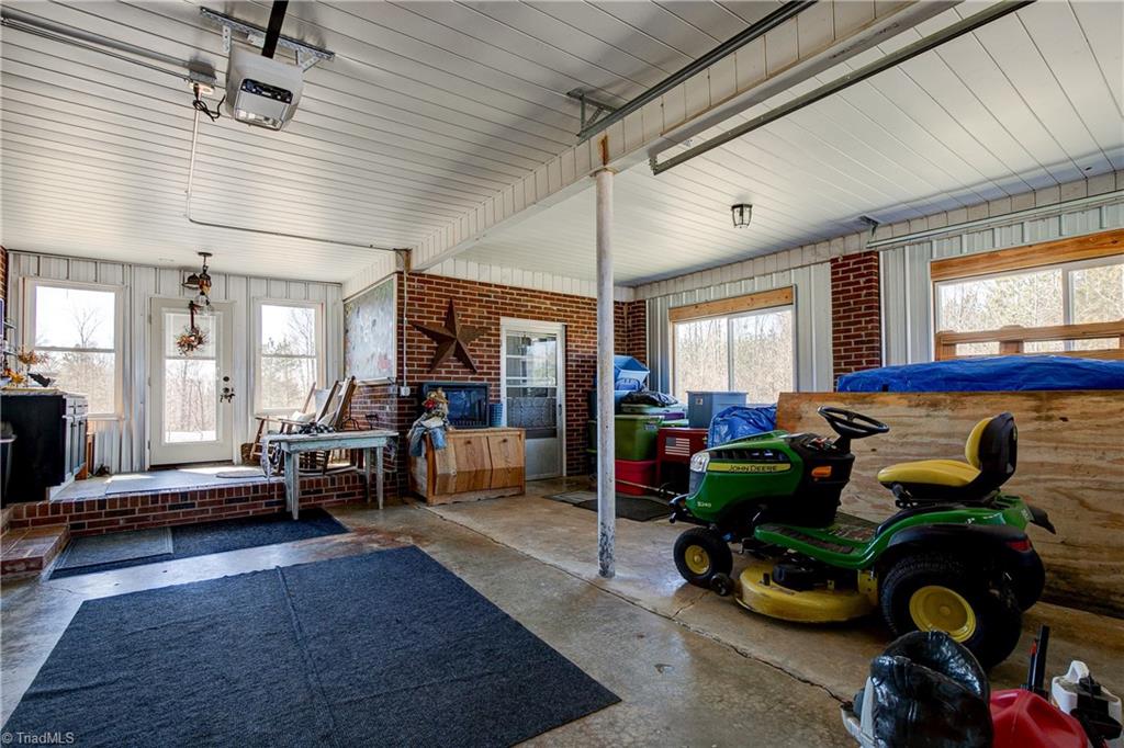 2615 Stutts Road Asheboro, NC 27205 - Photo 14 of 43 HUGE Garage space!