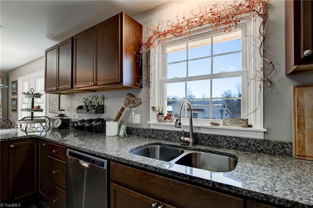 2615 Stutts Road Asheboro, NC 27205 - Photo 17 of 43 Kitchen outdoor views!