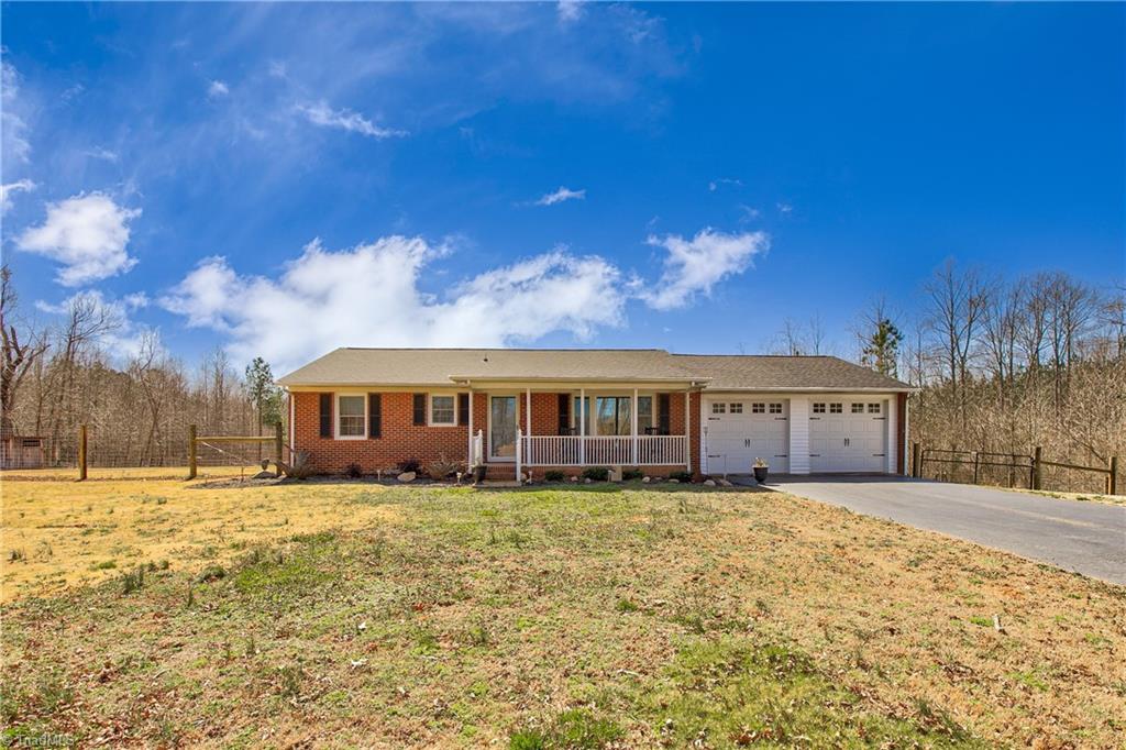 2615 Stutts Road Asheboro, NC 27205 - Photo 42 of 43 A Perfect Horse retreat!