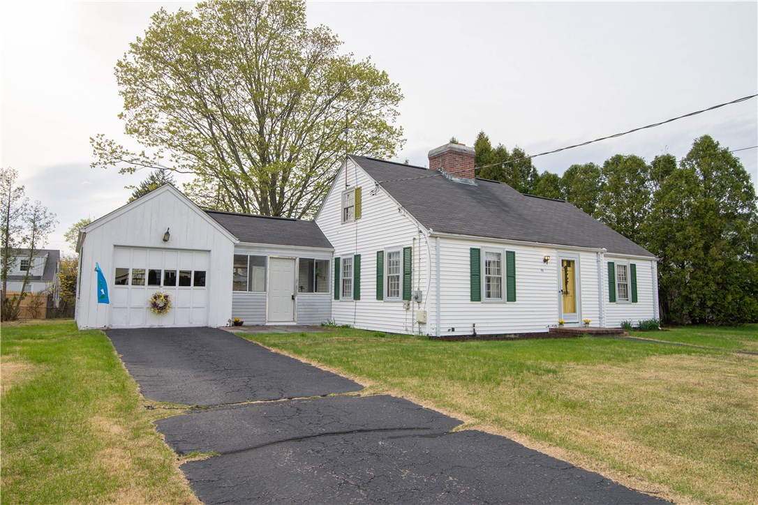29 Westfield Road Warwick, RI 02888 - Photo 1 of 31 Gallery Image 1