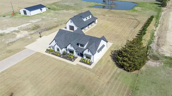 $1,099,000 | 6724 Clearwater Ranch Road, Wills Point, TX 75169