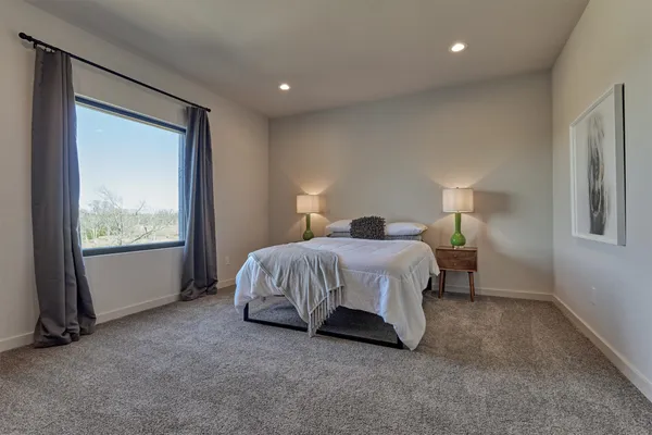 $8,999,999 | 22199 Interstate Highway North, Buffalo, TX 75831