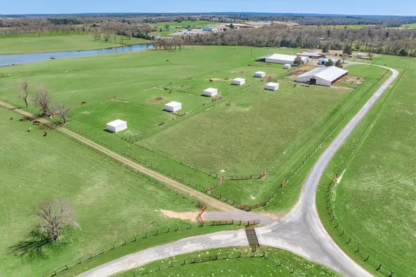 $8,999,999 | 22199 Interstate Highway North, Buffalo, TX 75831