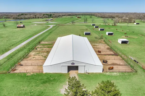 $8,999,999 | 22199 Interstate Highway North, Buffalo, TX 75831