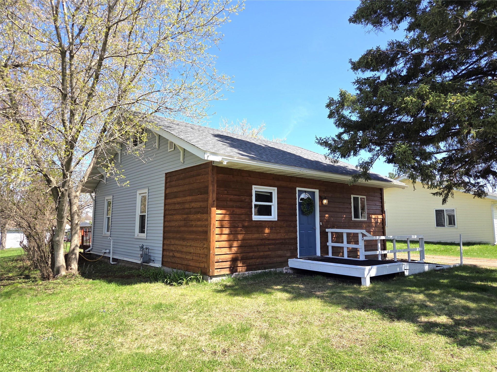 221 1st Avenue Shell Lake, WI 54871 - Photo 3 of 31