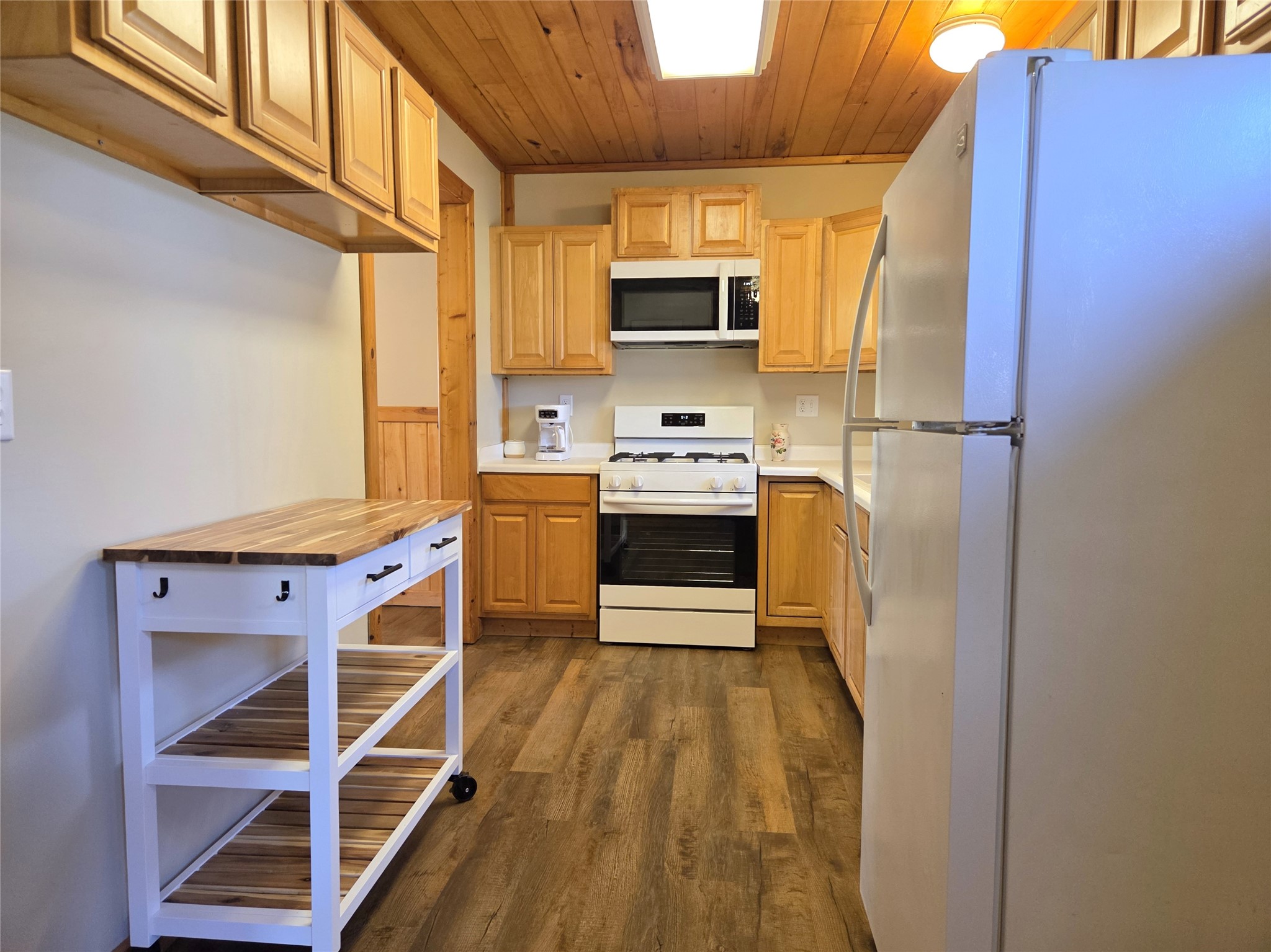 221 1st Avenue Shell Lake, WI 54871 - Photo 6 of 31