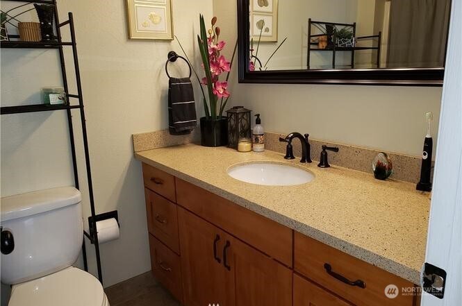 2114 Southeast 8th Drive Renton, WA 98057 - Photo 6 of 9