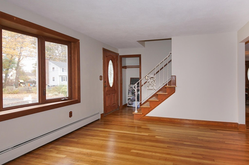 14 Dearborn Road Burlington, MA 01803 - Photo 6 of 17