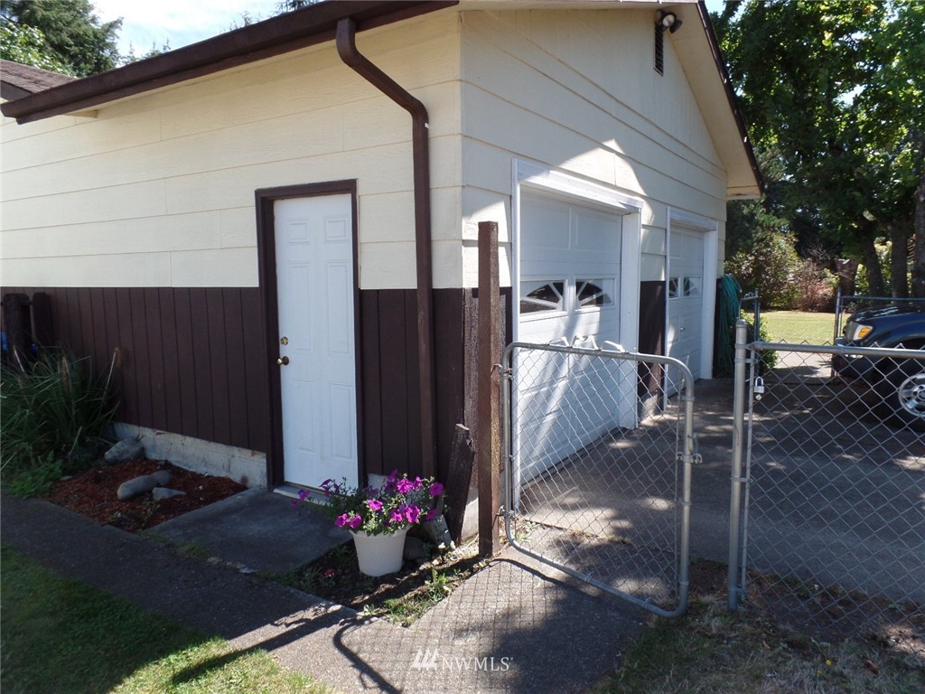 17704 Cyrus Lane Southwest Rochester, WA 98579 - Photo 22 of 24