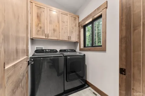 $1,350,000 | 1645 Iroquois Circle, South Lake Tahoe, CA 96150