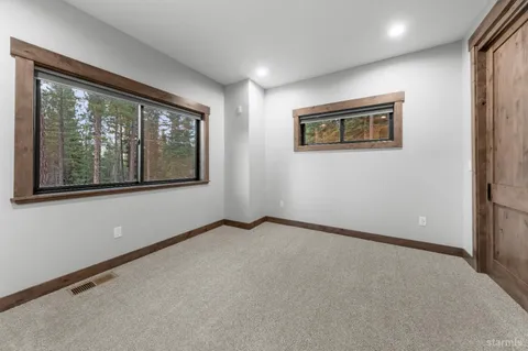 $1,350,000 | 1645 Iroquois Circle, South Lake Tahoe, CA 96150