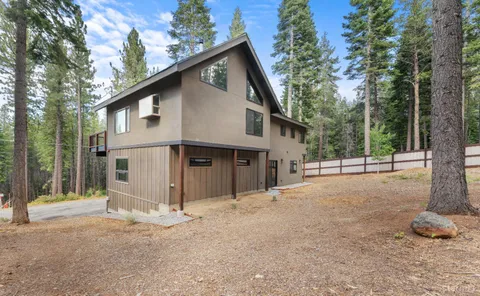 $1,350,000 | 1645 Iroquois Circle, South Lake Tahoe, CA 96150