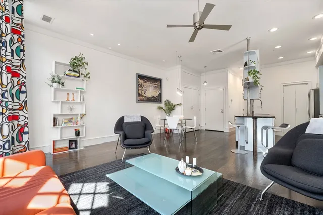 $959,000 | 112 West Concord Street, Unit 2, Boston, MA 02118