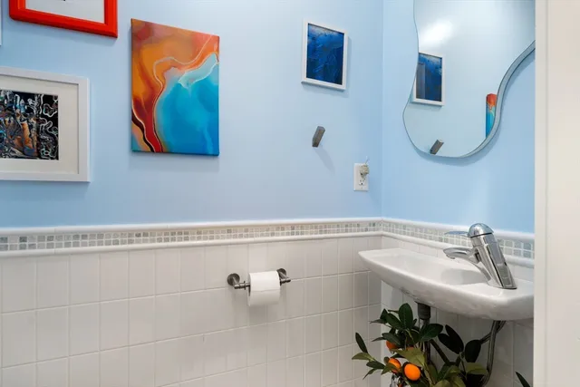 $959,000 | 112 West Concord Street, Unit 2, Boston, MA 02118