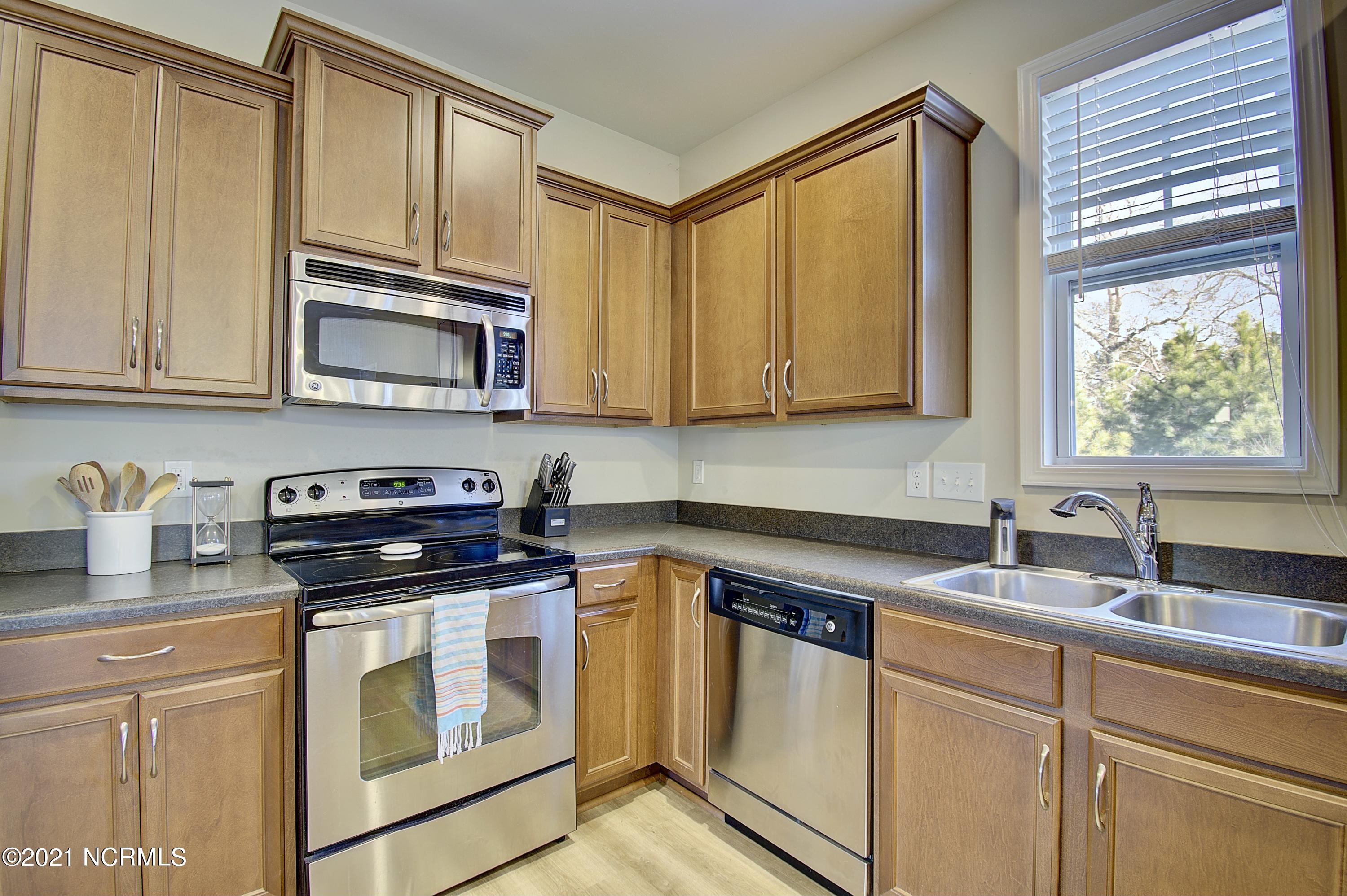 1521 Stones Edge Loop Road Wilmington, NC 28405 - Photo 11 of 34 1521stoneedgeloop - 7