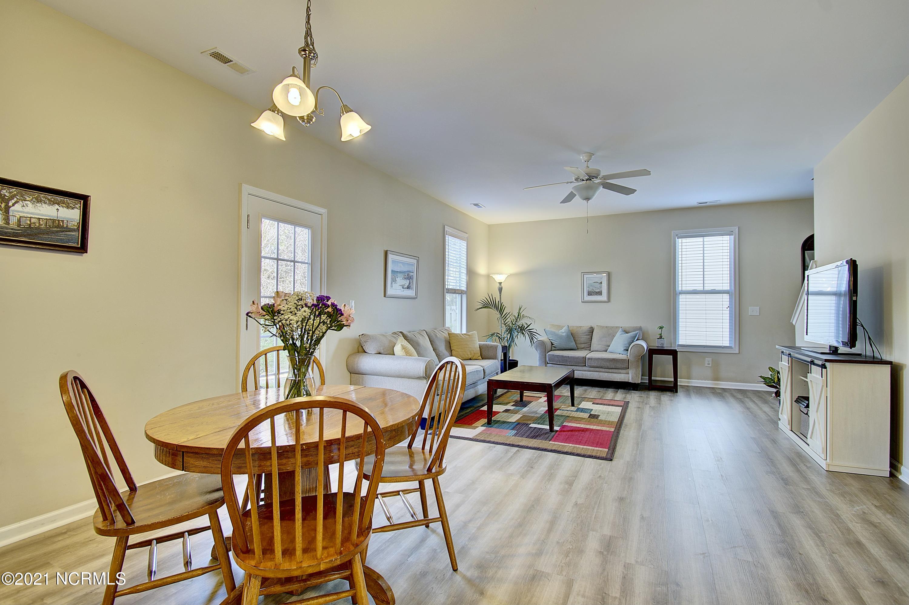 1521 Stones Edge Loop Road Wilmington, NC 28405 - Photo 12 of 34 1521stoneedgeloop - 8