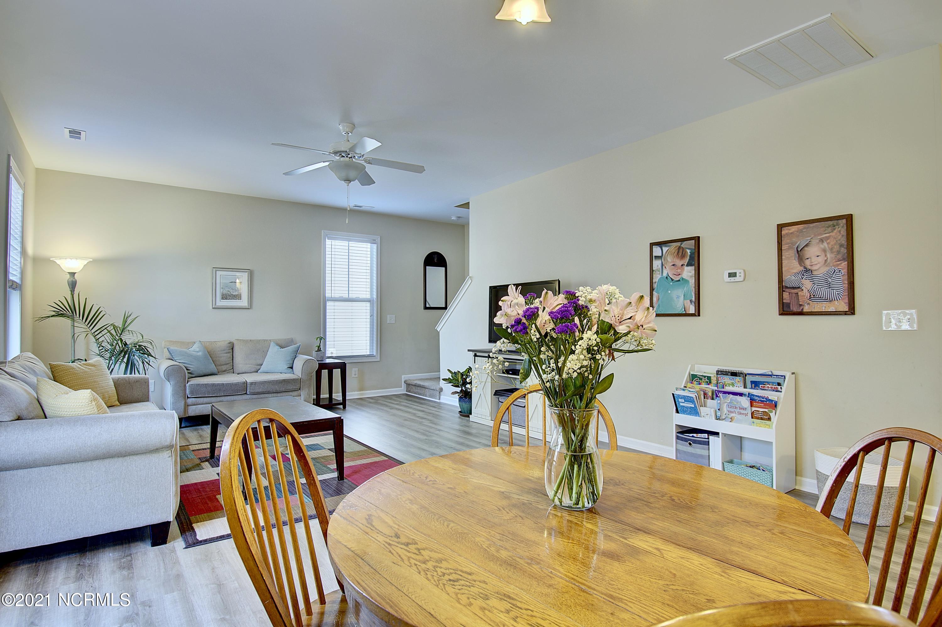 1521 Stones Edge Loop Road Wilmington, NC 28405 - Photo 13 of 34 1521stoneedgeloop - 9