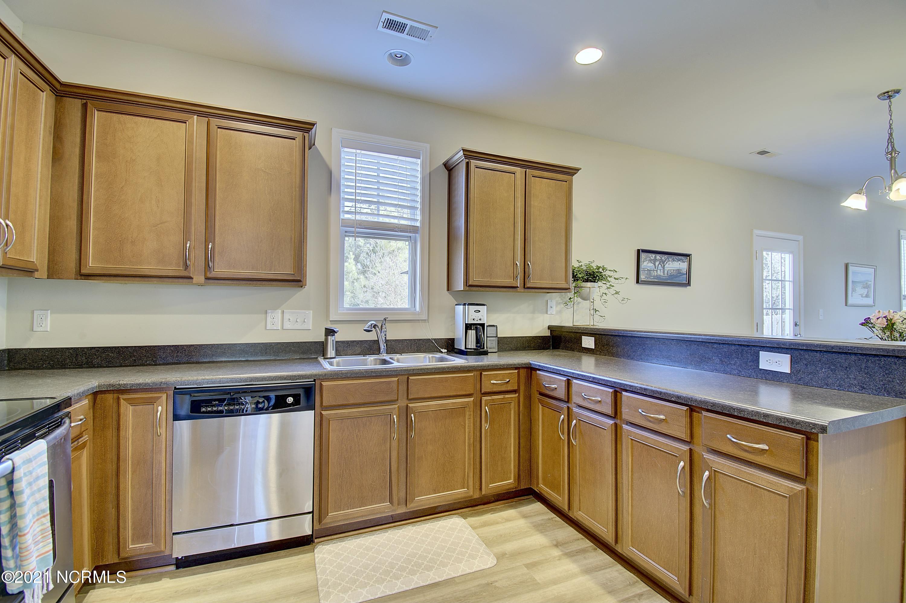 1521 Stones Edge Loop Road Wilmington, NC 28405 - Photo 10 of 34 1521stoneedgeloop - 6