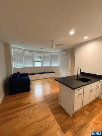 $2,000 | 4 Park Street, Unit A, Harrington Park, NJ 07640