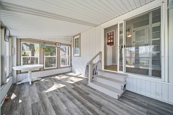 $2,500 | 2261 136th Street, Blue Island, IL 60406