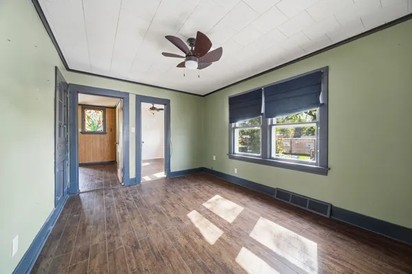 $2,500 | 2261 136th Street, Blue Island, IL 60406
