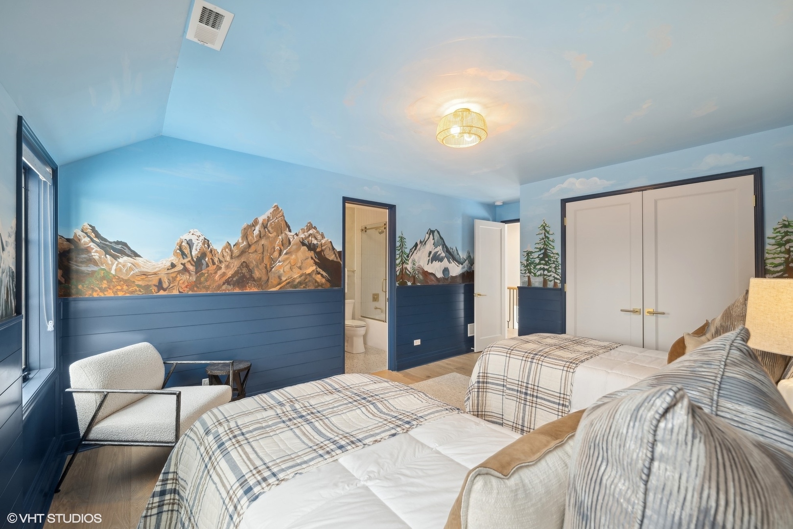 994 Bluff Road Glencoe, IL 60022 - Photo 43 of 72