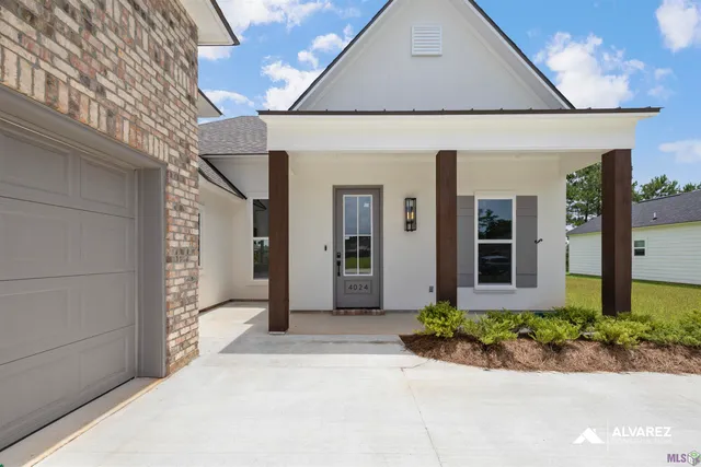 $433,990 | 4024 Kelly Lake Lane, Madisonville, LA 70447