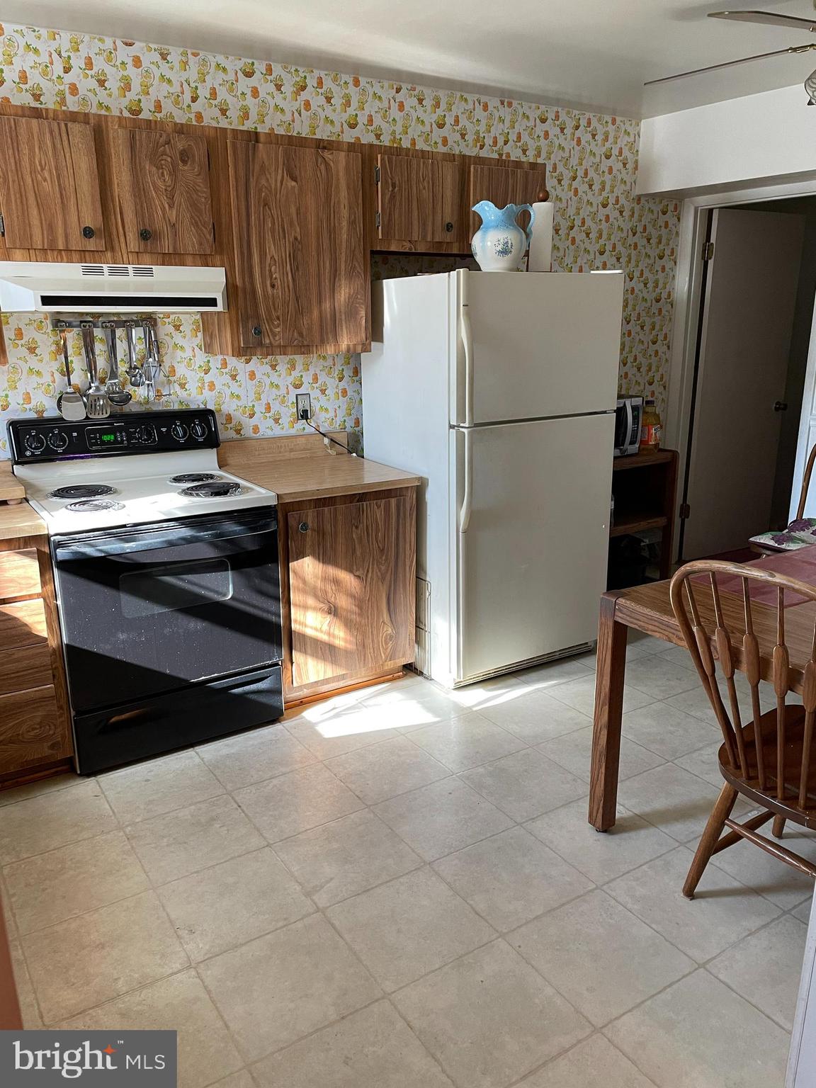 9927 Maidbrook Road Baltimore, MD 21234 - Photo 8 of 24 Gallery Image 8