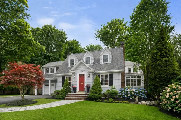 $2,300,000 | 272 Quinobequin Road, Newton, MA 02468