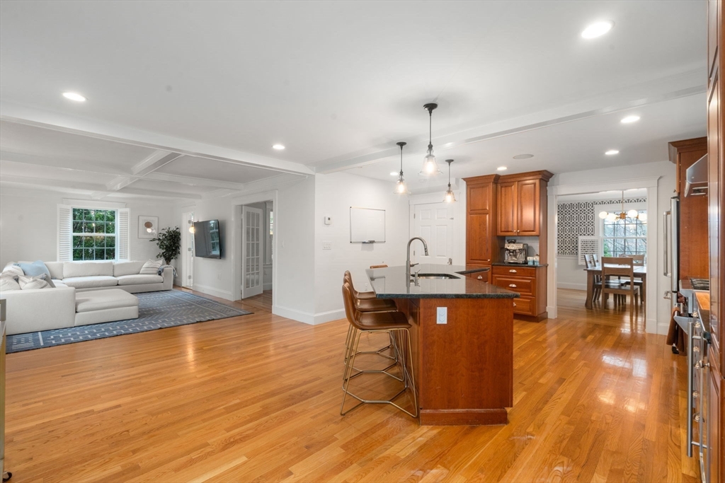 272 Quinobequin Road Newton, MA 02468 - Photo 12 of 31
