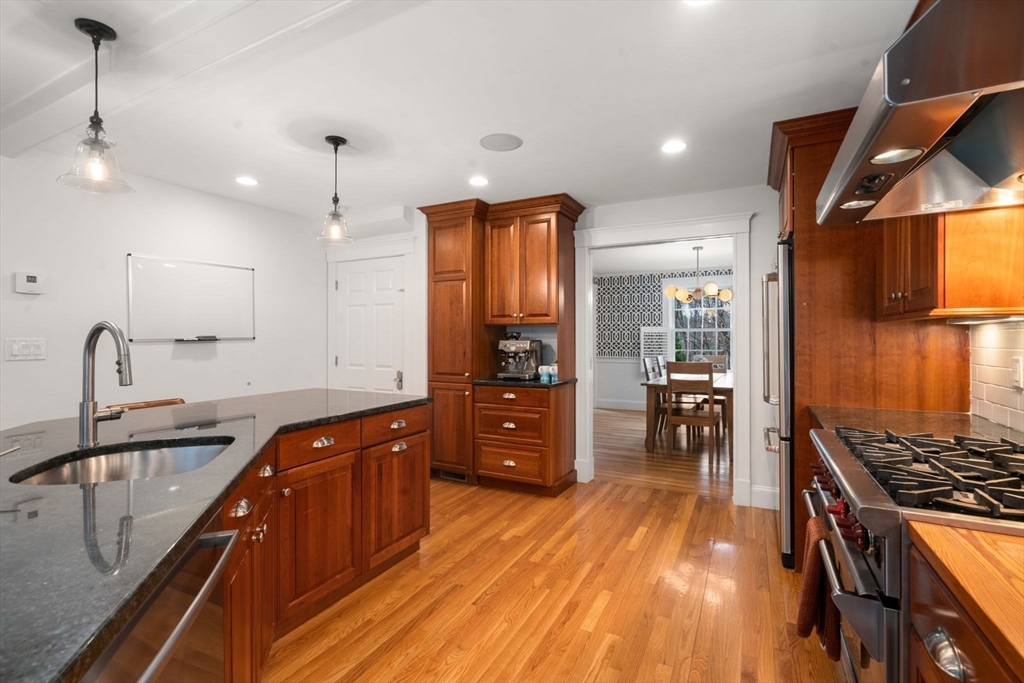 272 Quinobequin Road Newton, MA 02468 - Photo 14 of 31