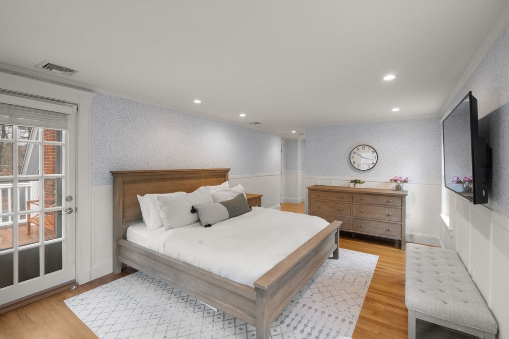 272 Quinobequin Road Newton, MA 02468 - Photo 18 of 31