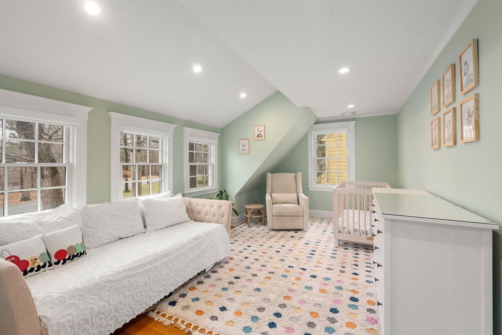 272 Quinobequin Road Newton, MA 02468 - Photo 24 of 31