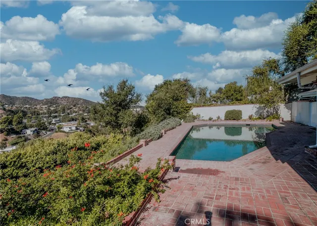 $8,950 | 3551 Westfall Drive, Encino, CA 91436