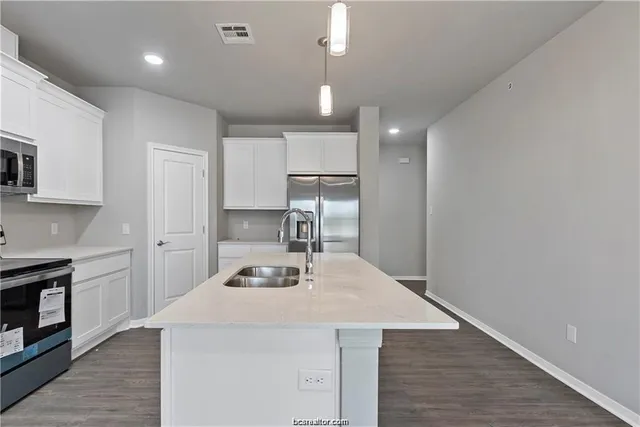 $2,100 | 1326 Prairie Drive, Unit 1211, Bryan, TX 77803