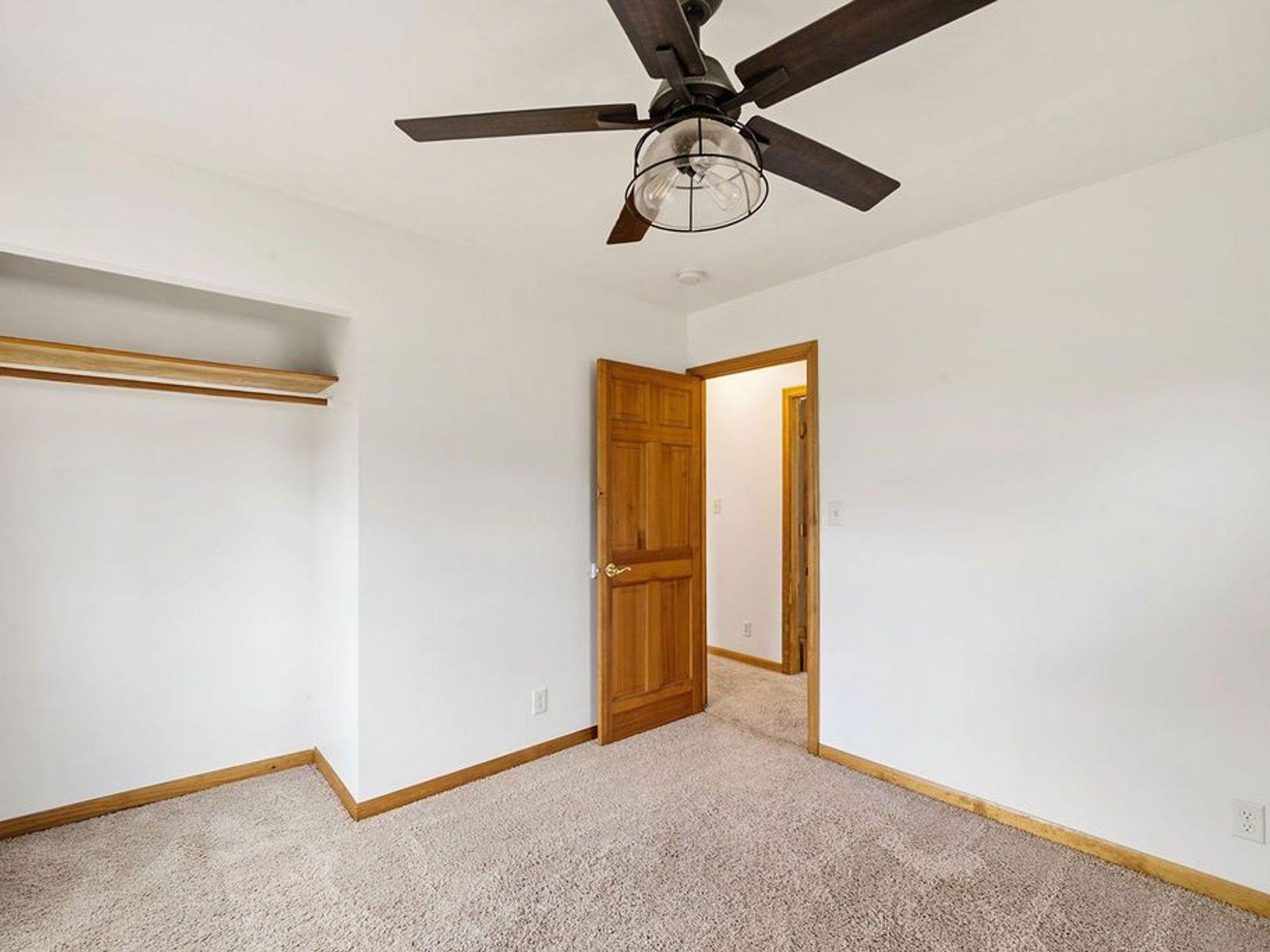 68 Edison Boulevard Silver Bay, MN 55614 - Photo 20 of 29