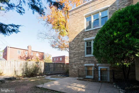 $925,000 | 3135 14th Street South, Arlington, VA 22204