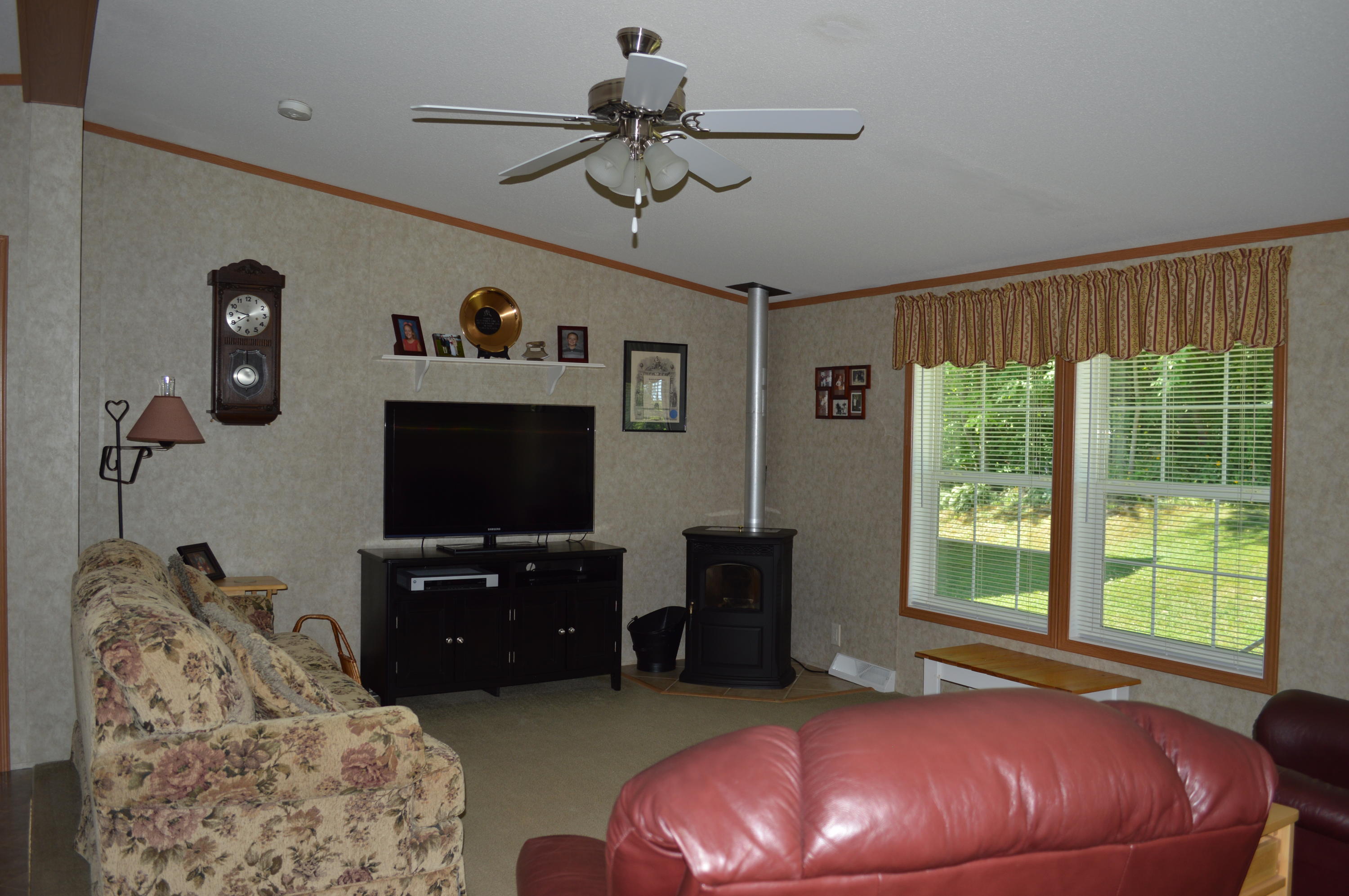 323 Academy Road Monmouth, ME 04259 - Photo 12 of 29 DSC_0068