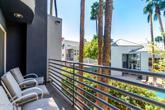 $369,900 | 3633 North 3rd Avenue, Unit 2012, Phoenix, AZ 85013