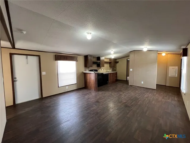 $1,200 | 1911 Wald Road, Unit 14, New Braunfels, TX 78132