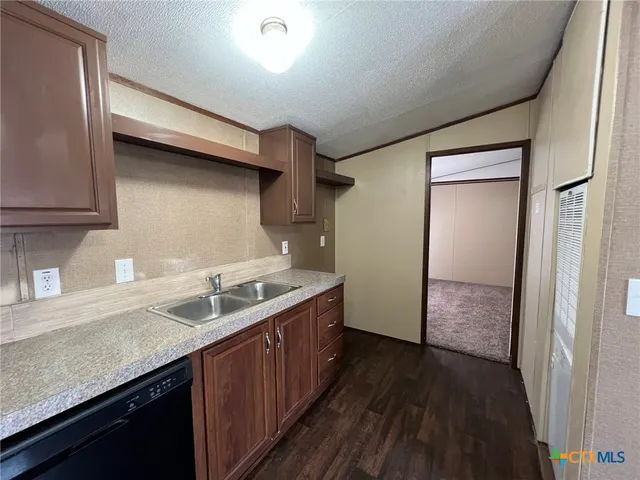 $1,200 | 1911 Wald Road, Unit 14, New Braunfels, TX 78132