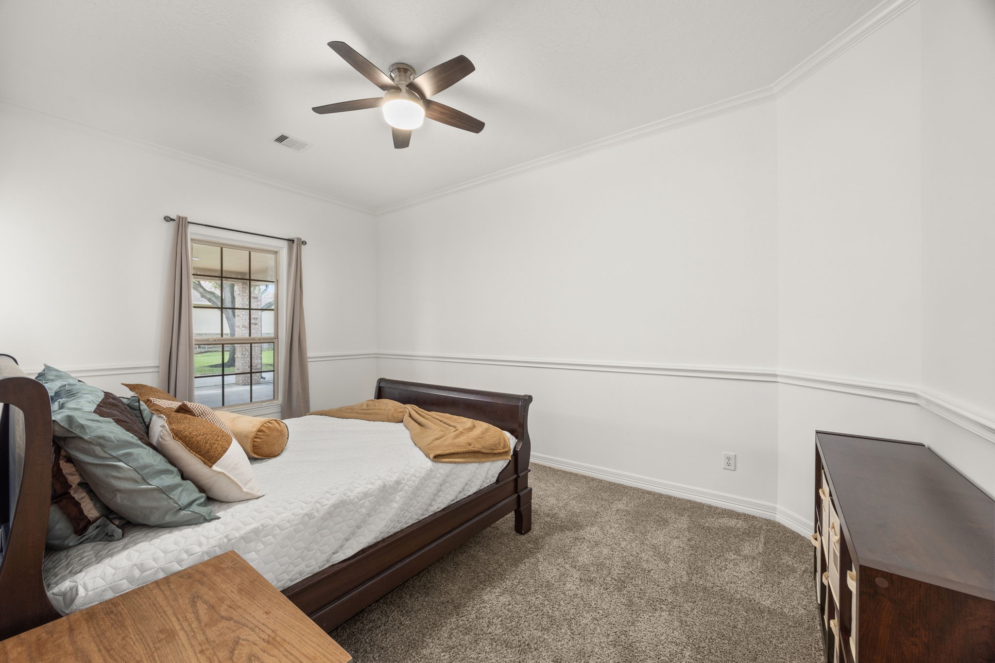 4611 Oasis Point Katy, TX 77493 - Photo 28 of 41 Bedroom 6.