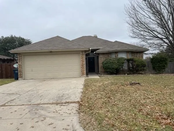 $2,050 | 5800 Stone Meadow Lane, Fort Worth, TX 76179