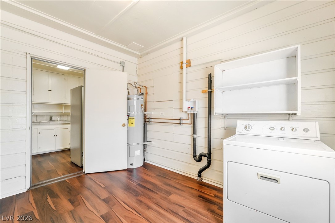 2 California Way Henderson, NV 89015 - Photo 14 of 29 A dedicated utility space making laundry simple.
