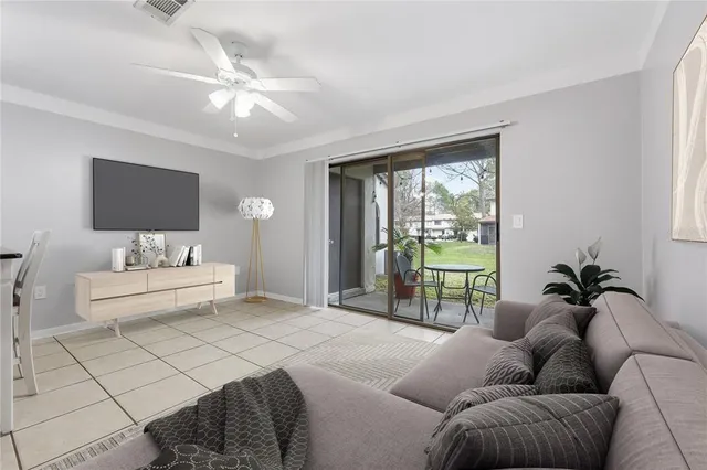 $159,900 | 2635 Southwest 35th Place, Unit 1303, Gainesville, FL 32608