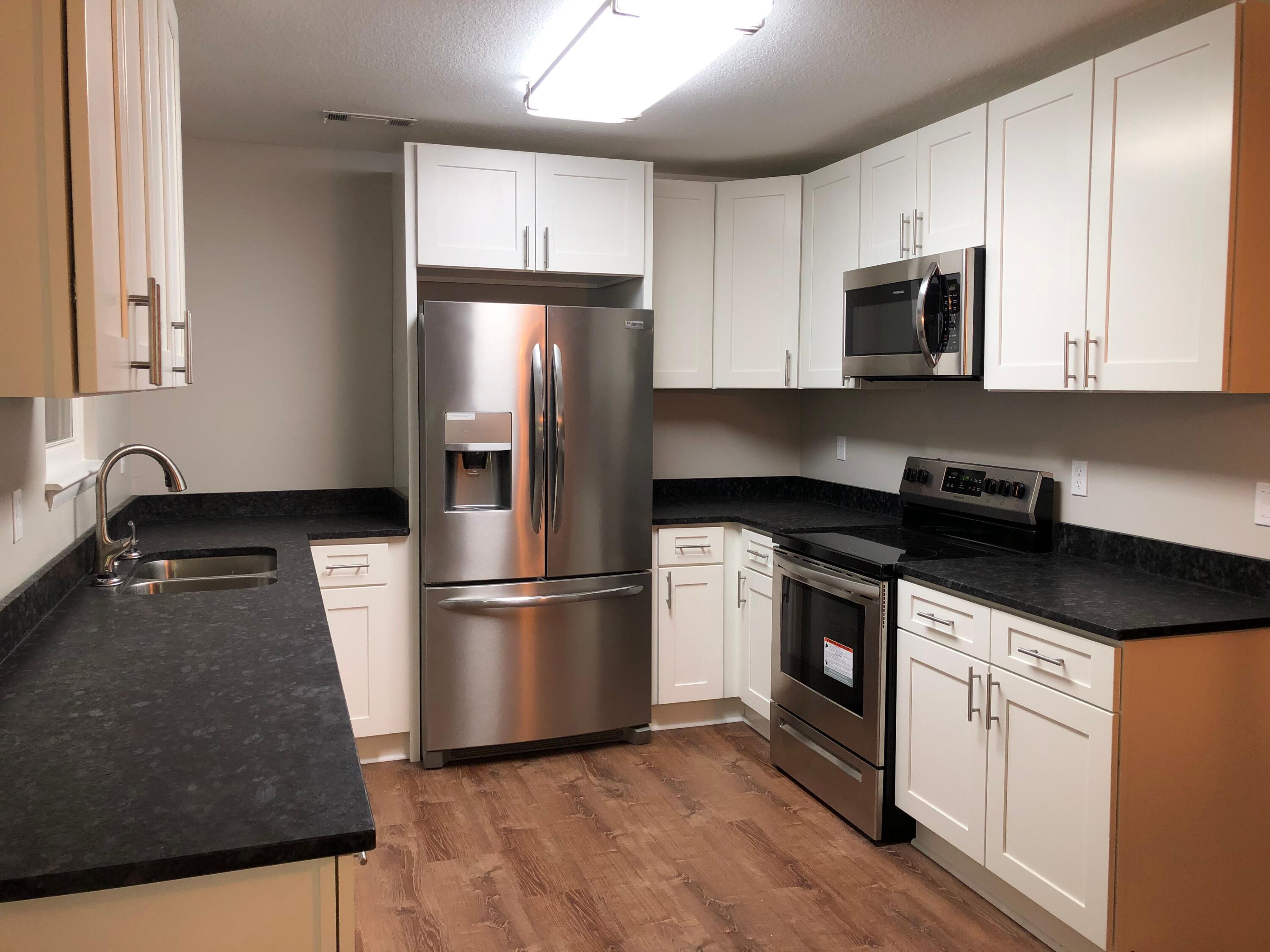 8735 Hidden Branches Road Harrison, TN 37341 - Photo 5 of 27 Hidden Branches fabulous kitchen