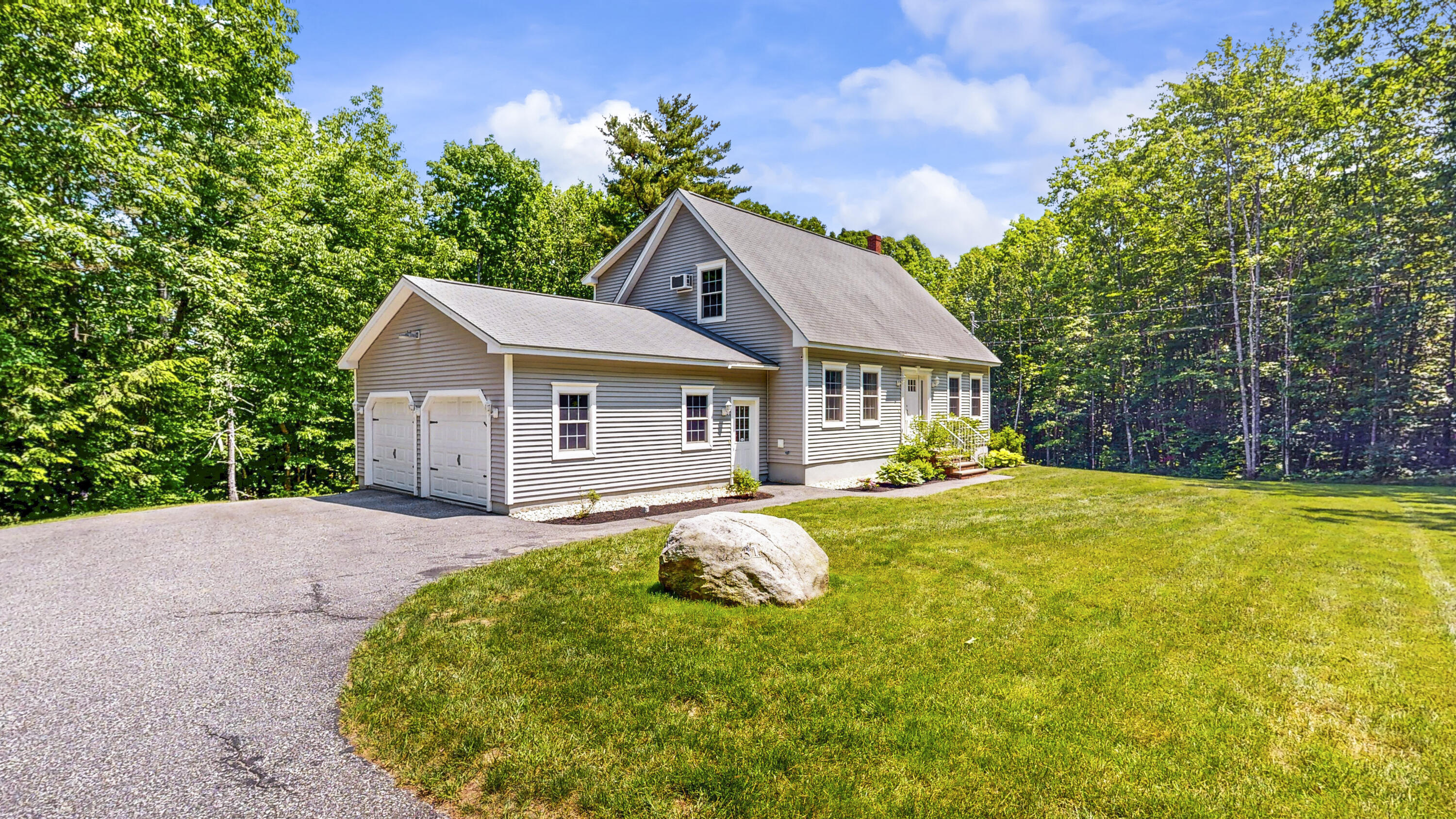 31 Pond Ridge Drive Lewiston, ME 04240 - Photo 5 of 103 31-Pond-Ridge-Drive-06162025_103145