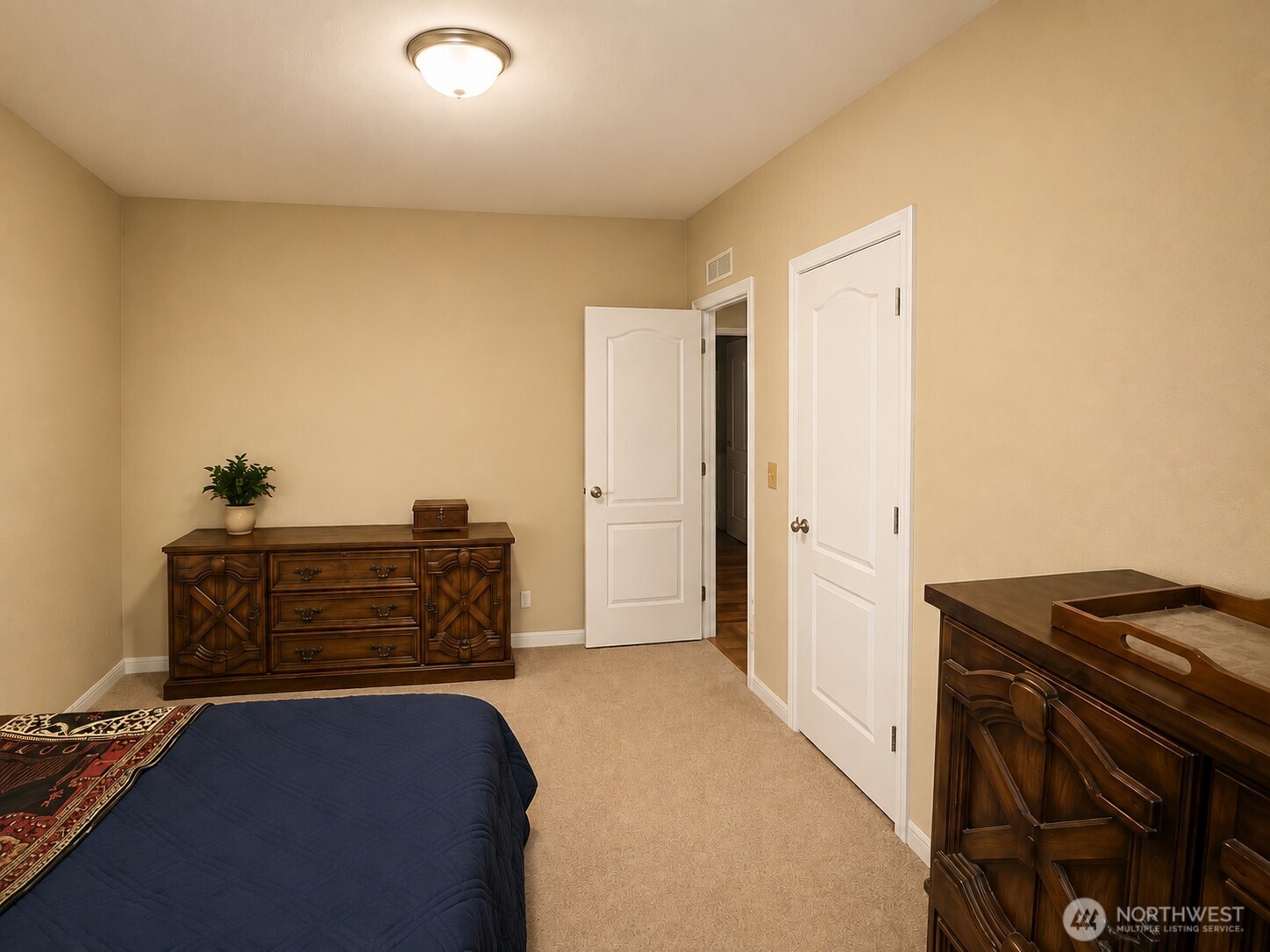 1611 East North Bay Road Allyn, WA 98524 - Photo 7 of 32