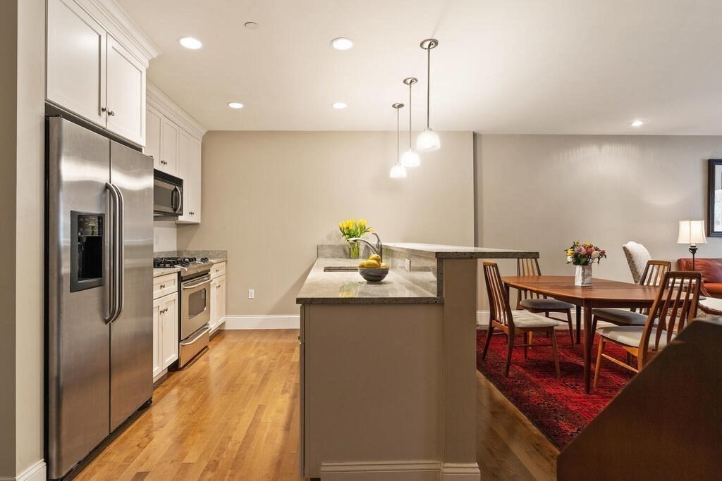 116 Rantoul Street, Unit 106 Beverly, MA 01915 - Photo 6 of 17