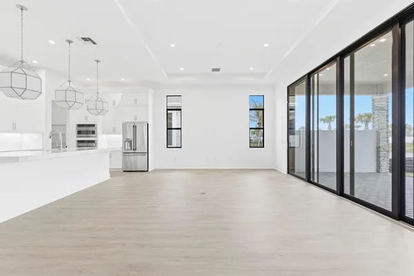 $1,199,990 | 13921 Vivant Drive, Palm Beach Gardens, FL 33412